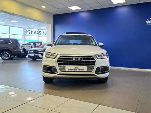 Audi Q5 2.0 TDI Quattro S-tronic Sport (40 TDI) in Namibia