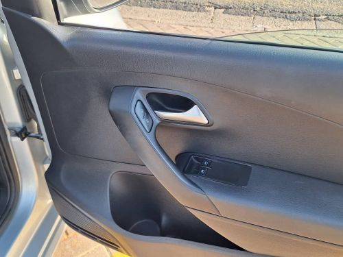 Volkswagen Polo Vivo 1.4 Trendline 5DR DEAL ASSISTANS in Namibia