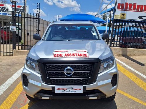 Nissan Navara 2.5 TDI D/C 4x4 in Namibia