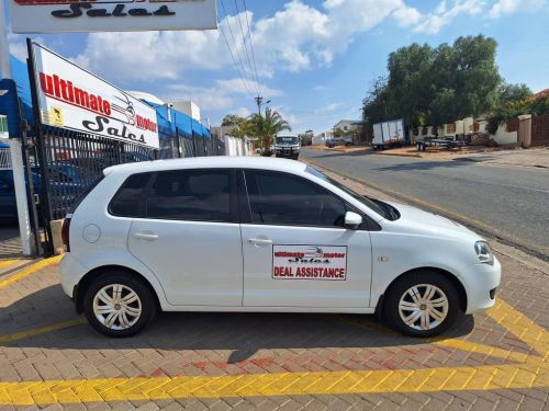 Volkswagen Polo Vivo 1.4 Trendline 5DR DEAL ASSISTANS in Namibia