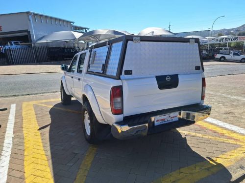 Nissan Np300 2.5 Tdi 4x4 P/u D/c DEAL ASSISTANCE in Namibia
