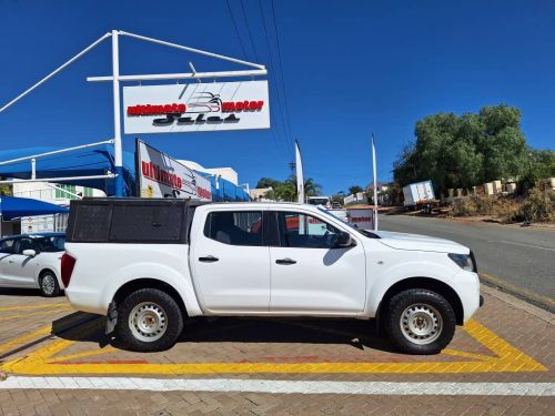 Nissan Navara 2.5 XE  D/C 4x4 Deal Assistance in Namibia