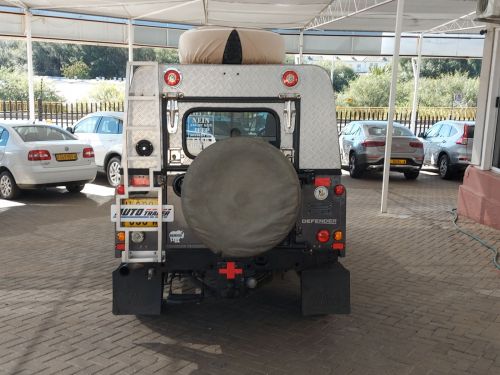 Land Rover 110 TD5 Defender in Namibia