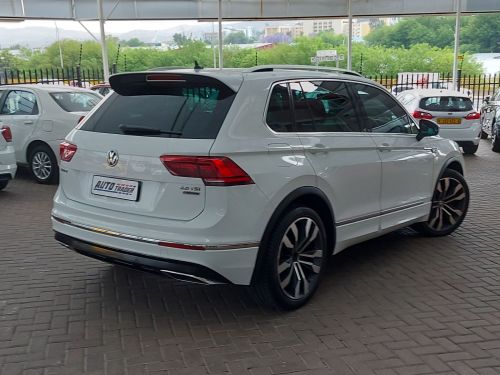 Volkswagen Tiguan TSI Highline 4 Motion in Namibia