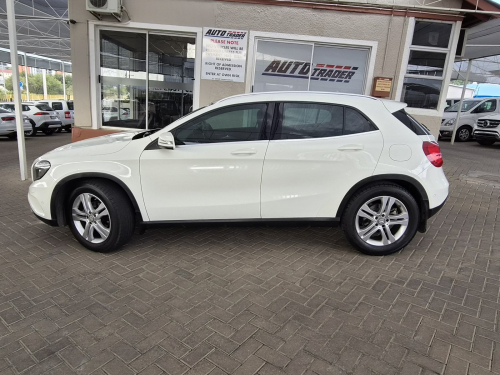 Mercedes-Benz GLA 220CDI in Namibia
