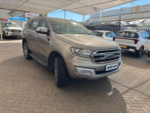 Ford Everest XLT TDCI in Namibia