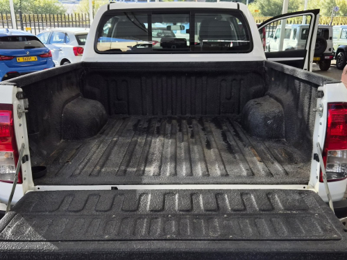 Toyota Hilux GD-6 in Namibia