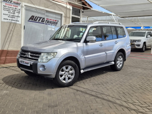 Mitsubishi Pajero GLS in Namibia