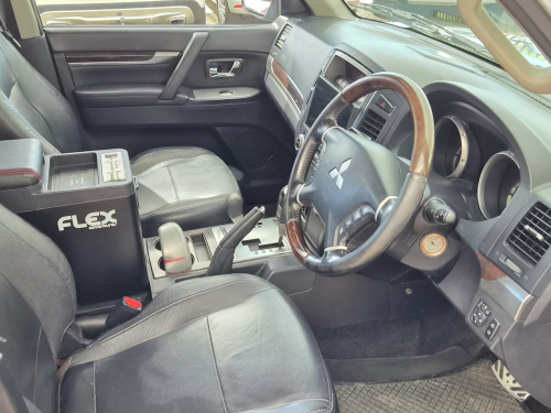 Mitsubishi Pajero GLS in Namibia