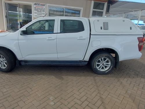 Isuzu D-Max DDI LS in Namibia