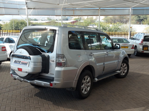 Mitsubishi Pajero GLS in Namibia