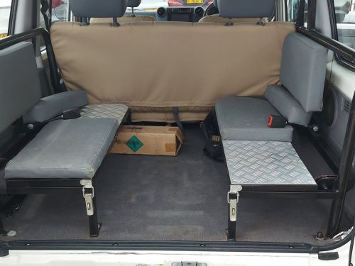 Toyota Landcruiser 76 V8 SW in Namibia