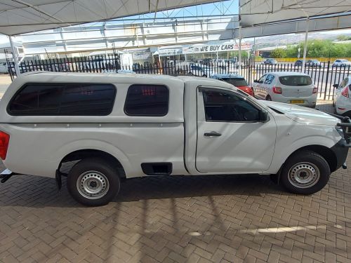 Nissan Navara LE in Namibia