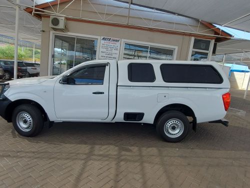 Nissan Navara LE in Namibia