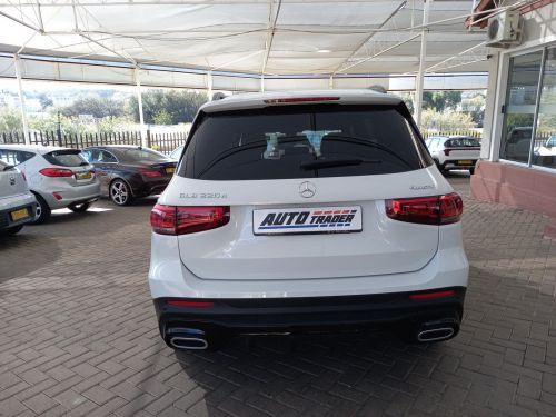 Mercedes-Benz GLB 220D 4Matic in Namibia