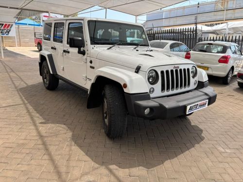 Jeep Wrangler Sahara Unltd V6 in Namibia