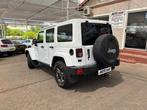 Jeep Wrangler Sahara Unltd V6 in Namibia