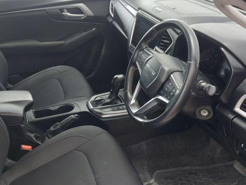 Isuzu D-Max DDI LS in Namibia