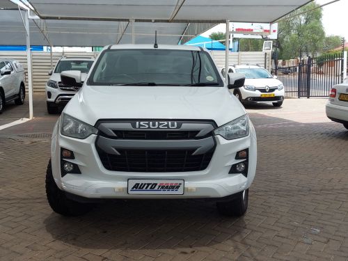 Isuzu D-Max DDI LS in Namibia