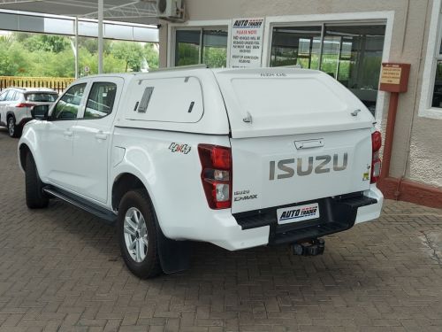 Isuzu D-Max DDI LS in Namibia