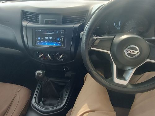 Nissan Navara XE in Namibia