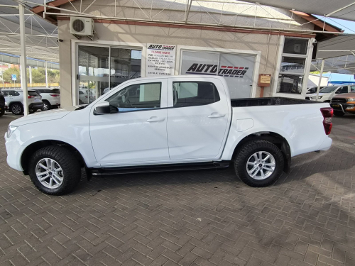 Isuzu D-Max DDI LS in Namibia