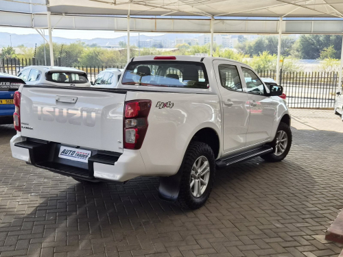 Isuzu D-Max DDI LS in Namibia