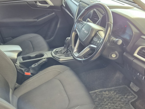 Isuzu D-Max DDI LS in Namibia