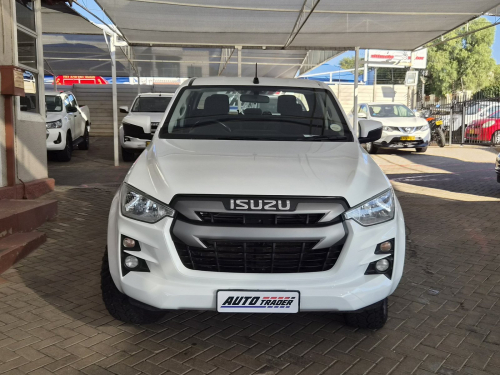 Isuzu D-Max DDI LS in Namibia