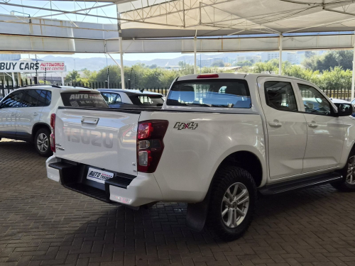 Isuzu D-Max DDI LS in Namibia