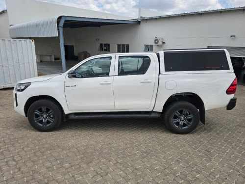 Toyota Hilux Raider 2.4 DC 2x4 AT in Namibia
