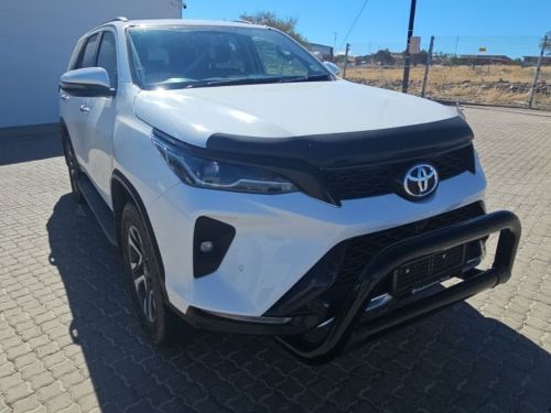 Toyota Fortuner 2.4 4x4 AT in Namibia