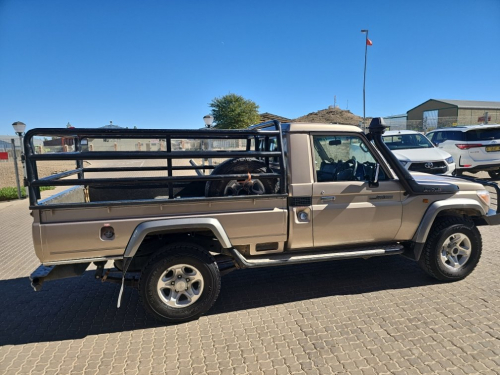 Toyota Land Cruiser LX V8 S/C in Namibia