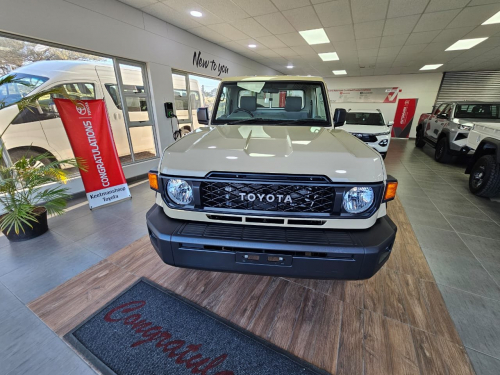 Toyota Land Cruiser 79 in Namibia
