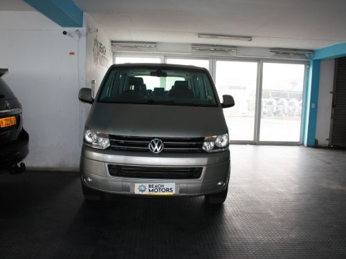 Volkswagen Volkswagen T5 Caravelle 2.0 BITDI DSG 4/mot in Namibia