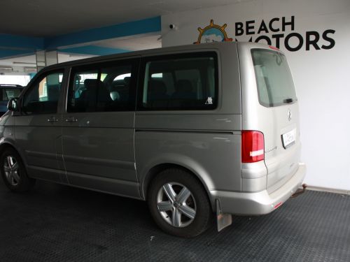 Volkswagen Volkswagen T5 Caravelle 2.0 BITDI DSG 4/mot in Namibia