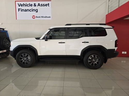 Toyota Prado 2.8GD6 VX-R AT in Namibia