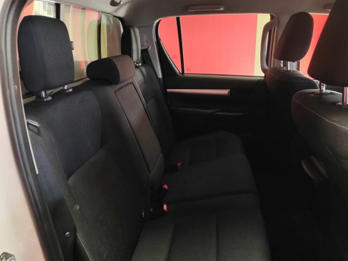 Toyota Hilux 2.4Gd6 Raider DC 4x4 At in Namibia