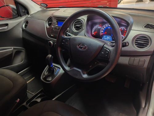 Hyundai Grand i10 1.0 Motion A/T in Namibia