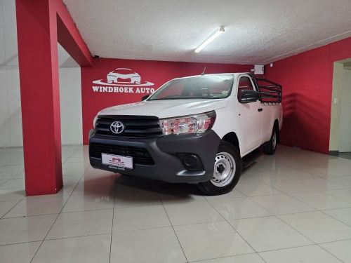 Toyota Hilux 2.4GD S A/C MT in Namibia