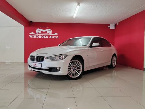 BMW 335i Luxury AT (F30) 225KW in Namibia