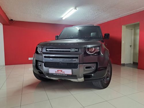 Land Rover Defender 100 P525 V8 (386KW) in Namibia