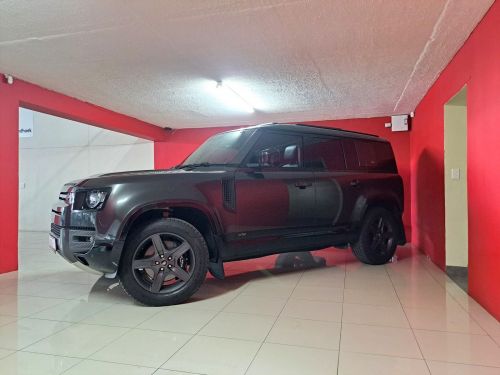 Land Rover Defender 100 P525 V8 (386KW) in Namibia