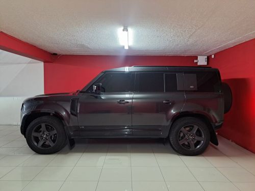 Land Rover Defender 100 P525 V8 (386KW) in Namibia