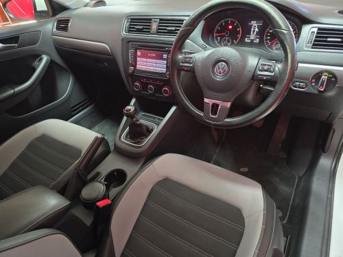 Volkswagen Jetta VI 1.4 TSI Highline in Namibia