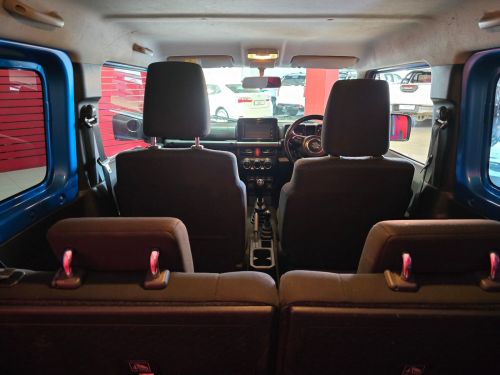 Suzuki Jimny 1.5 GLX MT in Namibia