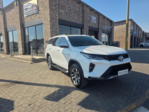 Used Toyota FORTUNER 2.4 GD-6 4X4 A/T for sale in Swakopmund