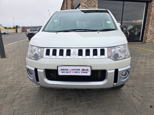 Mitsubishi DELICA D5 2.4 4X4 A/T in Namibia