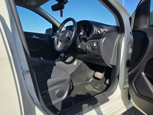 Mercedes-Benz B180 1.6T 5DR A/T in Namibia