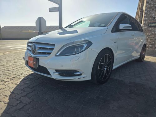 Mercedes-Benz B180 1.6T 5DR A/T in Namibia